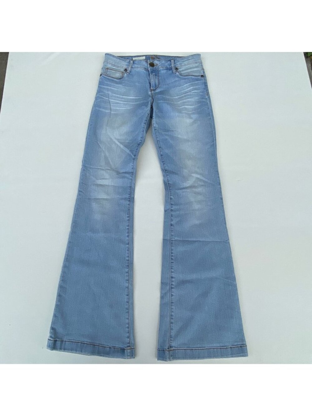 Kut From The Kloth Chrissy Flare Jeans Womens 6 Light Wash Denim